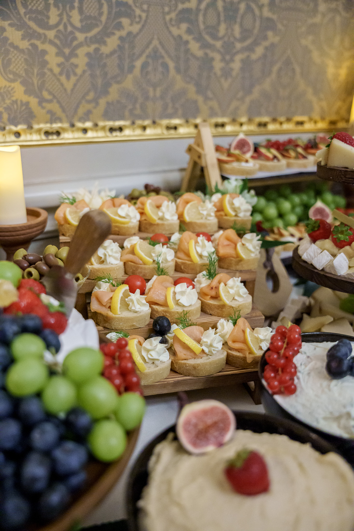 Fisch Canapés Box