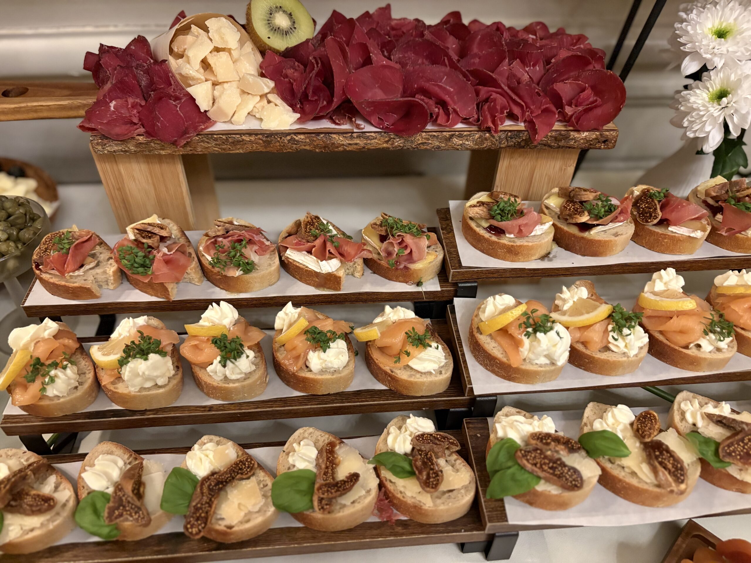 Mix Canapés Box